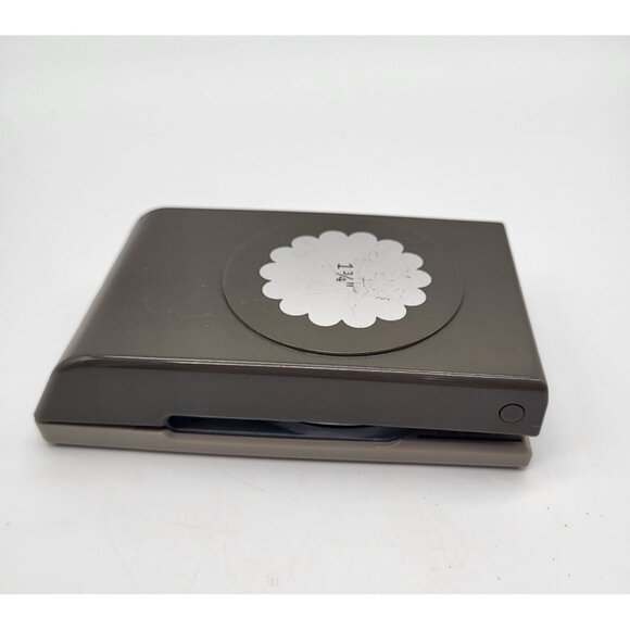 Stampin' Up 1 3/4" Scallop Circle Punch Scrapbooking Craft Hobby Cards Locking - Picture 4 of 7